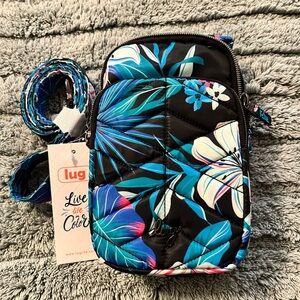 Lug Skeeter Mini 2 Crossbody Bag - NWT
Color: Hibiscus Multi